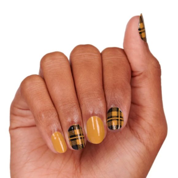 Color Street Breaking Plaid - Picture 4 of 5